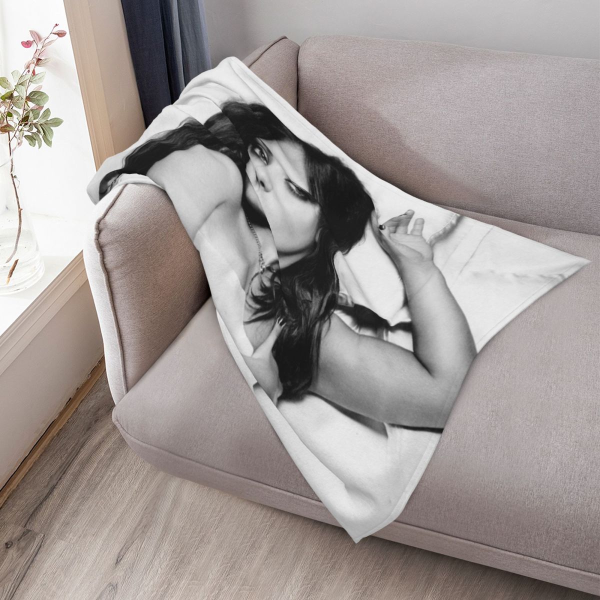 Manta decorativa de la marca H - Anime Cosplay Idea reseña y precio
